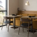 Stół na jednej nodze Delta 80 x 80 - Andersen Furniture