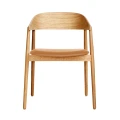 Krzesło drewniane z tapicerowanym siedziskiem AC2, dąb naturalny, skóra cognac - Andersen Furniture