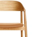 Krzesło drewniane z tapicerowanym siedziskiem AC2, dąb naturalny, skóra cognac - Andersen Furniture