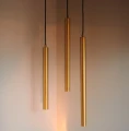 Mosiężna lampa wisząca tuba Pipe Three56 z mosiądzu NORR11