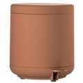 Kosz na śmieci łazienkowy z pedałem Ume 4l, terracotta - Zone Denmark