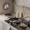 Patelnia z powłoką ceramiczną 28 cm Eva Trio Stainless Steel - Eva Solo