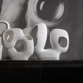 Ceramiczna dekoracja z efektem chropowatości Gissel 29, biała - Vical
