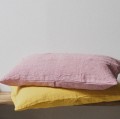 Poduszka dekoracyjna lniana Alpha Basics 70x50, żółta - Pomax