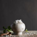 Świeczniki na podgrzewacze z marmuru Vita Seashell, 2 szt - Muubs