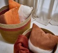 Poduszka dekoracyjna z lnu i bawełny Nuru Orange 45x45 - Pomax