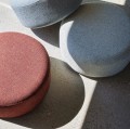 Pufa okrągła tapicerowana Marshmellow Ø70, czerwona - Hubsch
