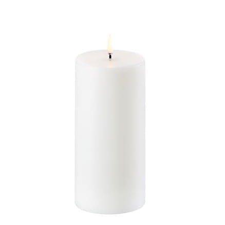 Świeca na baterie z ruchomym płomieniem, walec Led, 7,8x15, biel Nordic - Uyuni