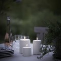 Świeca walec Outdoor zewnętrzna LED z ruchomym płomieniem 8,4x15 cm, biała - Uyuni