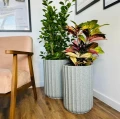 Wysoka donica do salonu z wypukłym wzorem, miętowy terrazzo 44 cm - Polnix