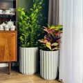 Wysoka donica do salonu z wypukłym wzorem, miętowy terrazzo 44 cm - Polnix