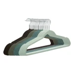 Wieszaki na ubrania welurowe 45 cm MA, 20 sztuk - 5five