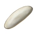 Długi owalny ceramiczny talerz do serwowania Mame Oyster MUUBS
