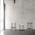 Stołek barowy HC2-65 siedzisko dąb bielony - Andersen Furniture