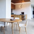 Designerskie krzesło na drewnianych nogach Tac białe - Andersen Furniture