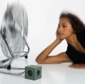 Power cube with usb Square 1 Oak Green - Avolt