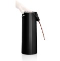 Pump vacuum jug 1.8L black - Eva Solo