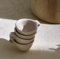 Świecznik na tealight beżowy, z aluminium Finn - Pomax