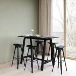 Czarny wysoki stół na kozłach HT1-93 - Andersen Furniture