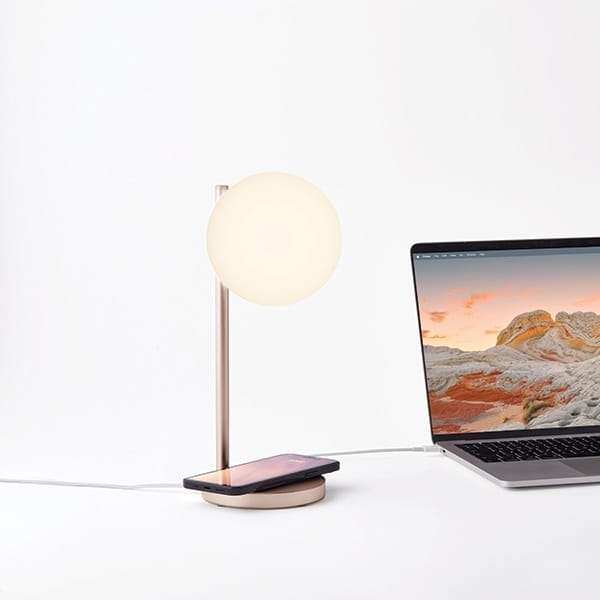 lampka na biurko z ładowarką indukcyjną, naturalhomedecor