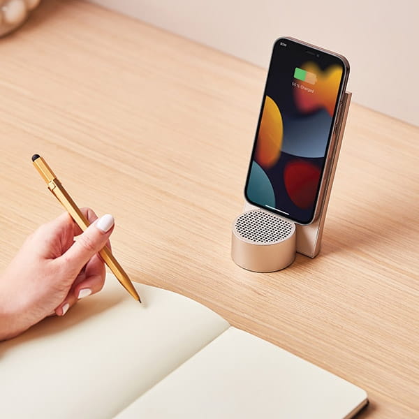 Lexon City Energy Pro Ładowarka indukcyjna 10W z głośnikiem bluetooth, sklep natural home decor