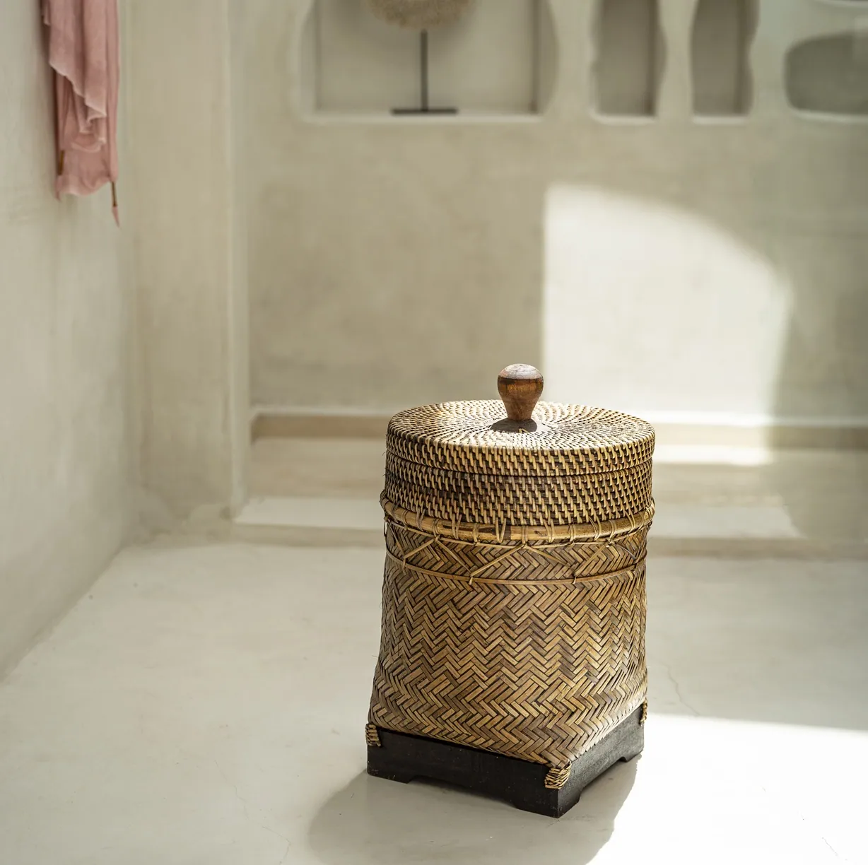 Bazar Bizar Colonial, kosz rattanowy, Natural Home Decor