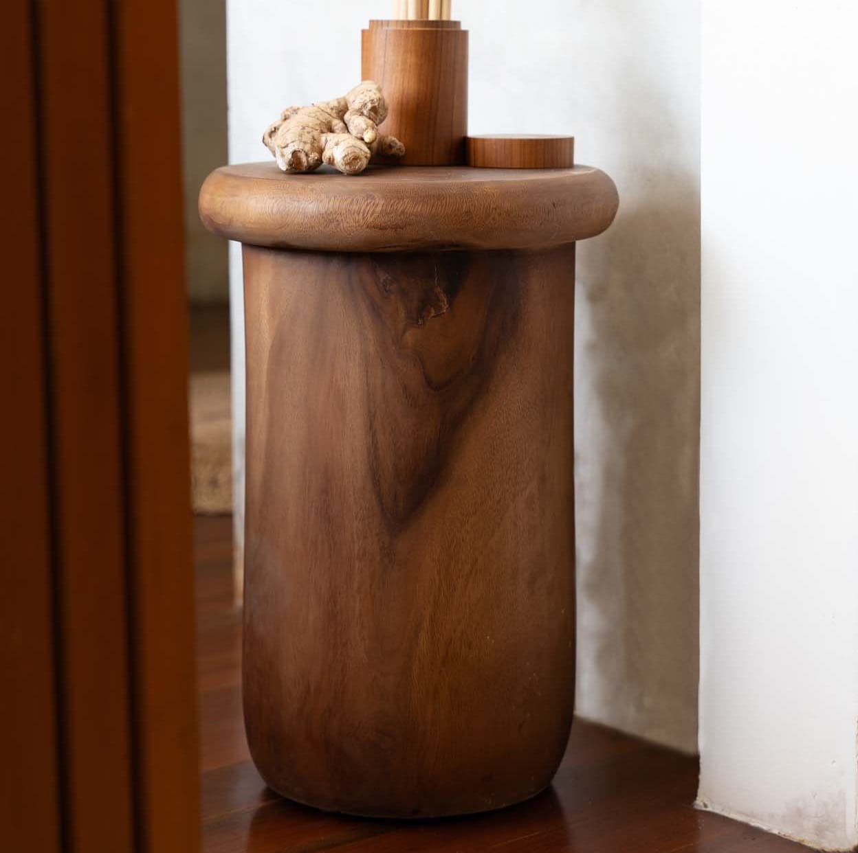 drewniany stolik Natural Home Decor