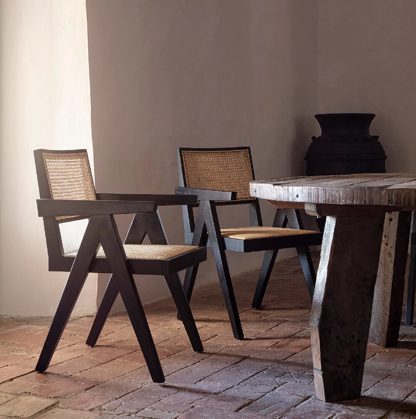 drewniane krzesło z podłokietnikami, Natural Home Decor