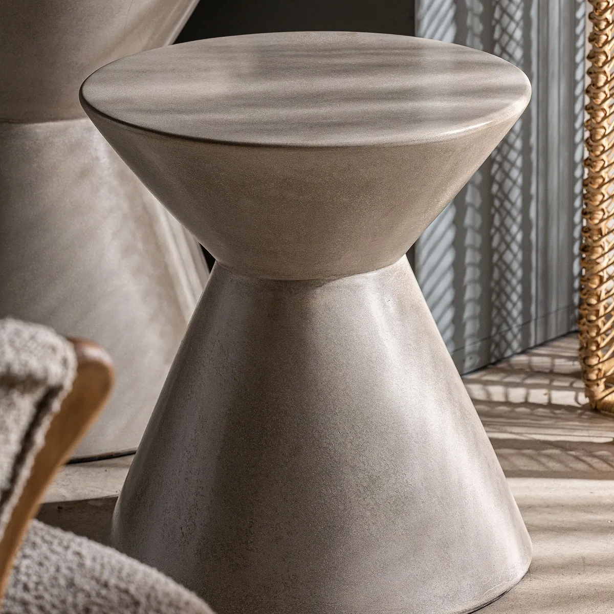 stolik pomocniczy z betonu, Natural Home Decor