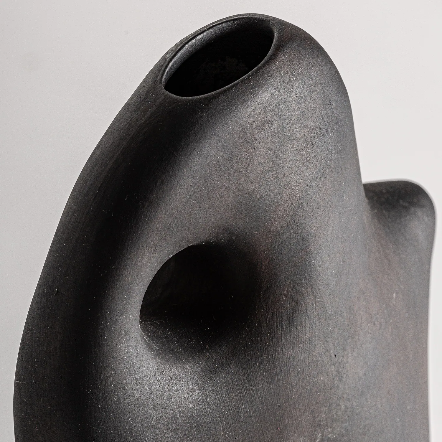 czarny wazon ceramiczny, Natural Home Decor