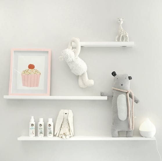 biała półka na obrazy Ekta Living, Natural Home Decor