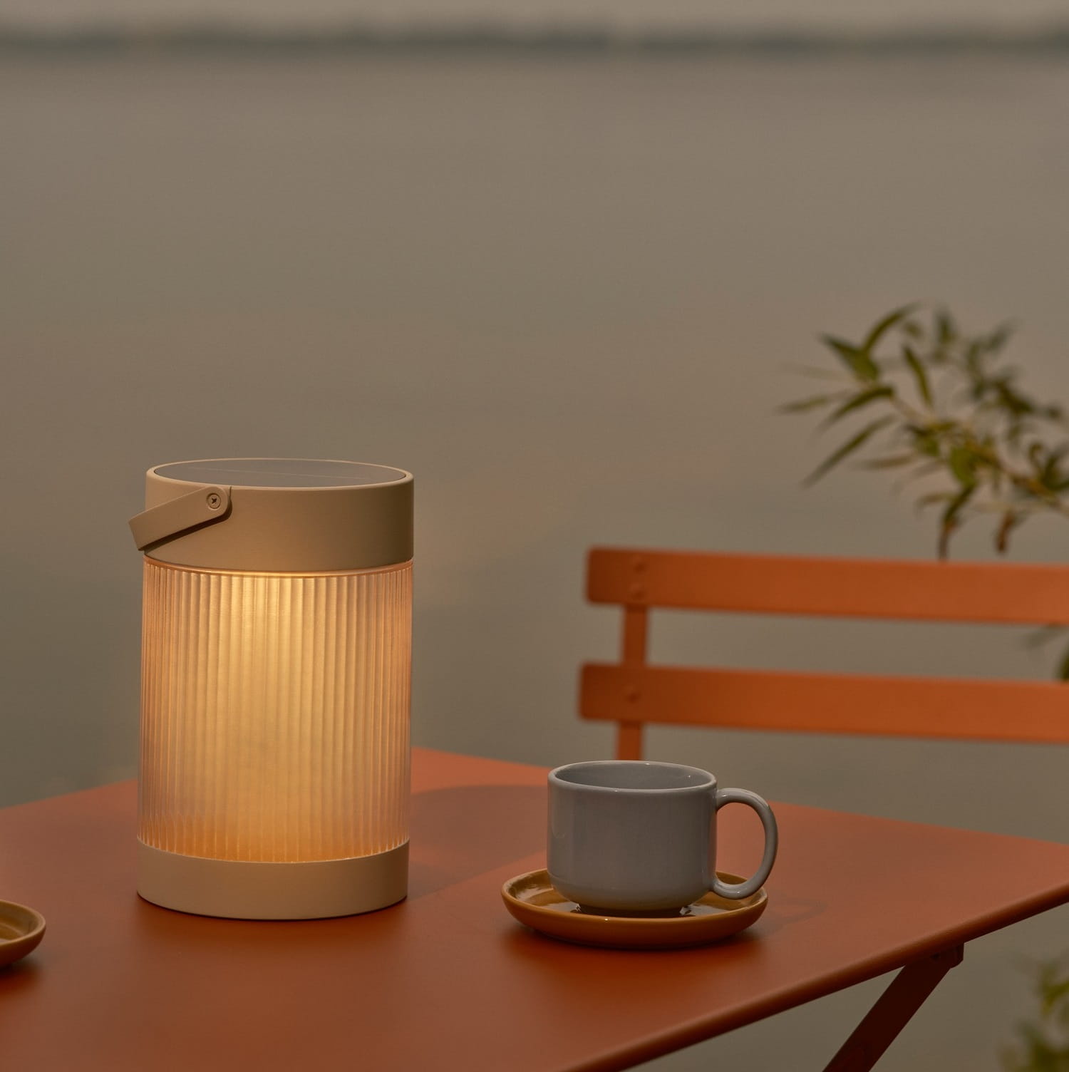 lampa solarna przenośna Coupar Nordlux czarna Natural Home Decor