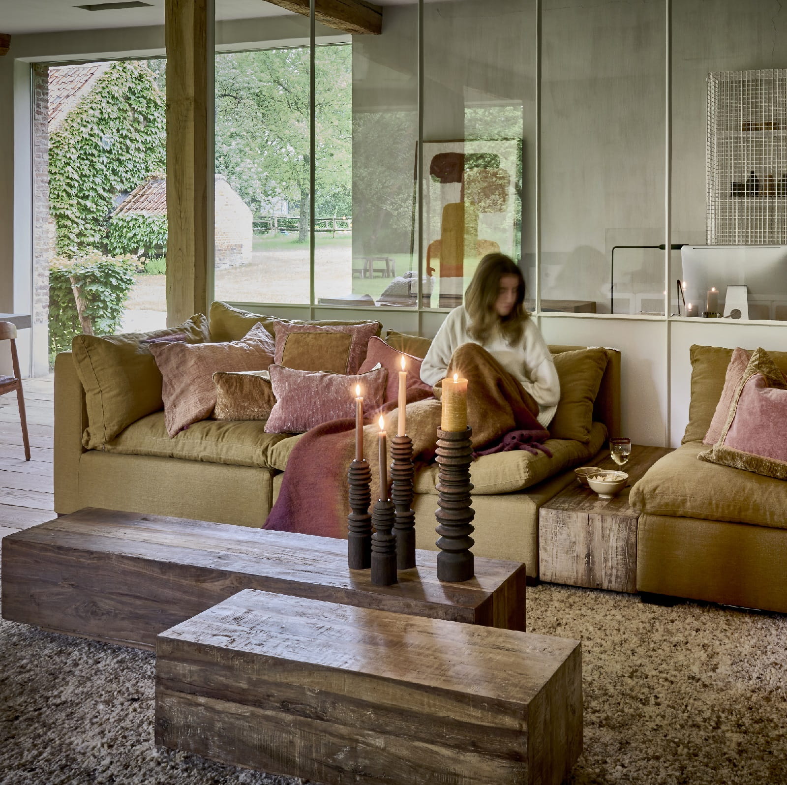 stolik z drewna Pomax Naturalhomedecor