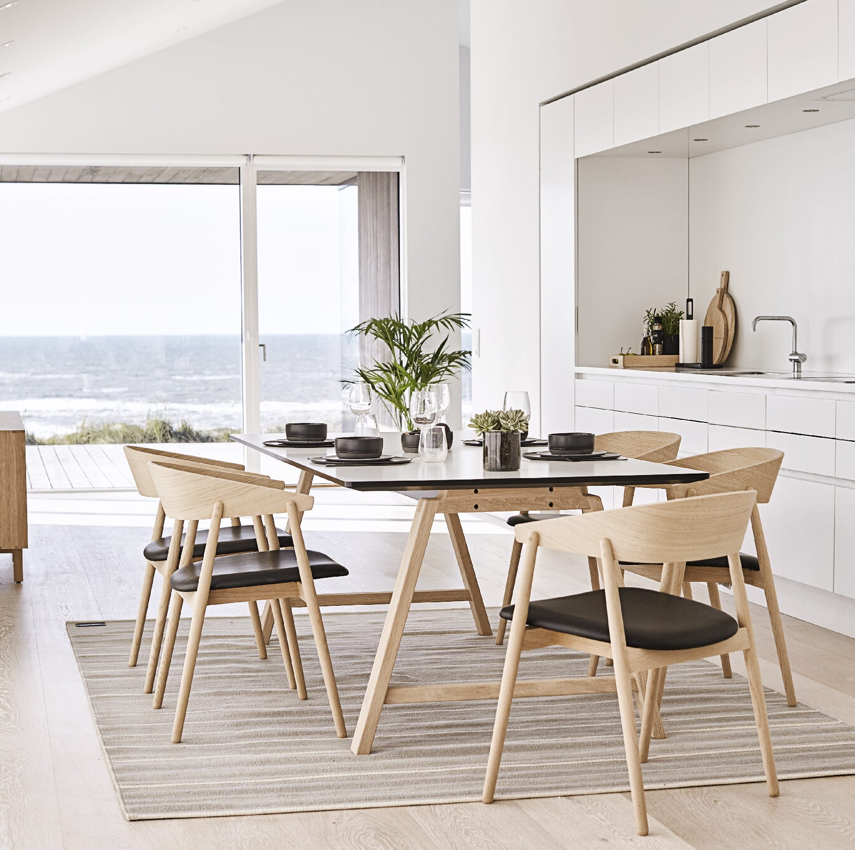 krzesło drewniane skórzane Andersen Furniture Natural Home Decor