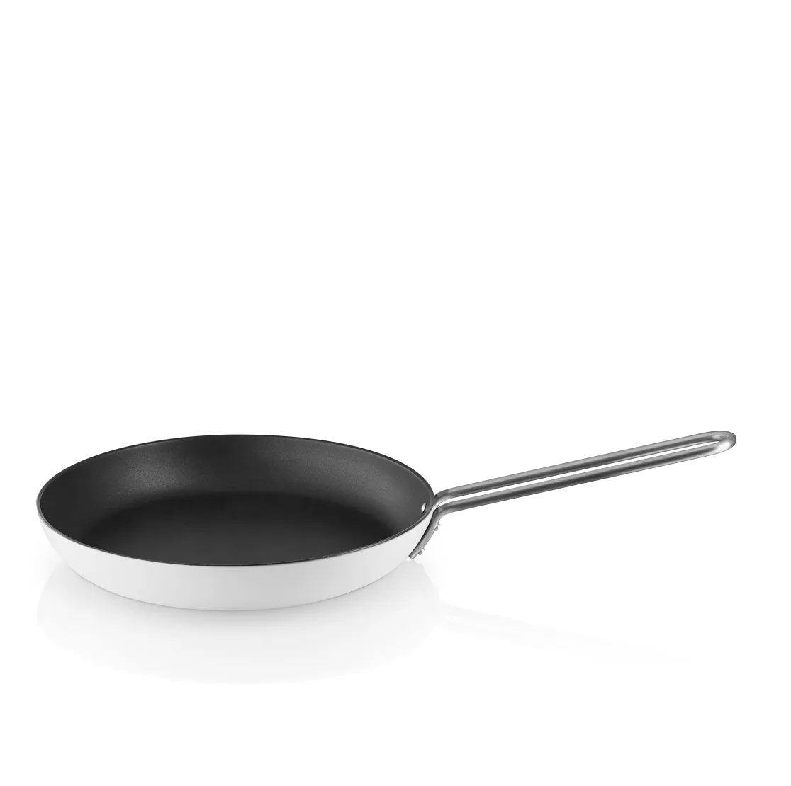 Patelnia Saute nieprzywierająca z powłoką ceramiczną White Line Eva Trio - Eva Solo - Natural Home Decor