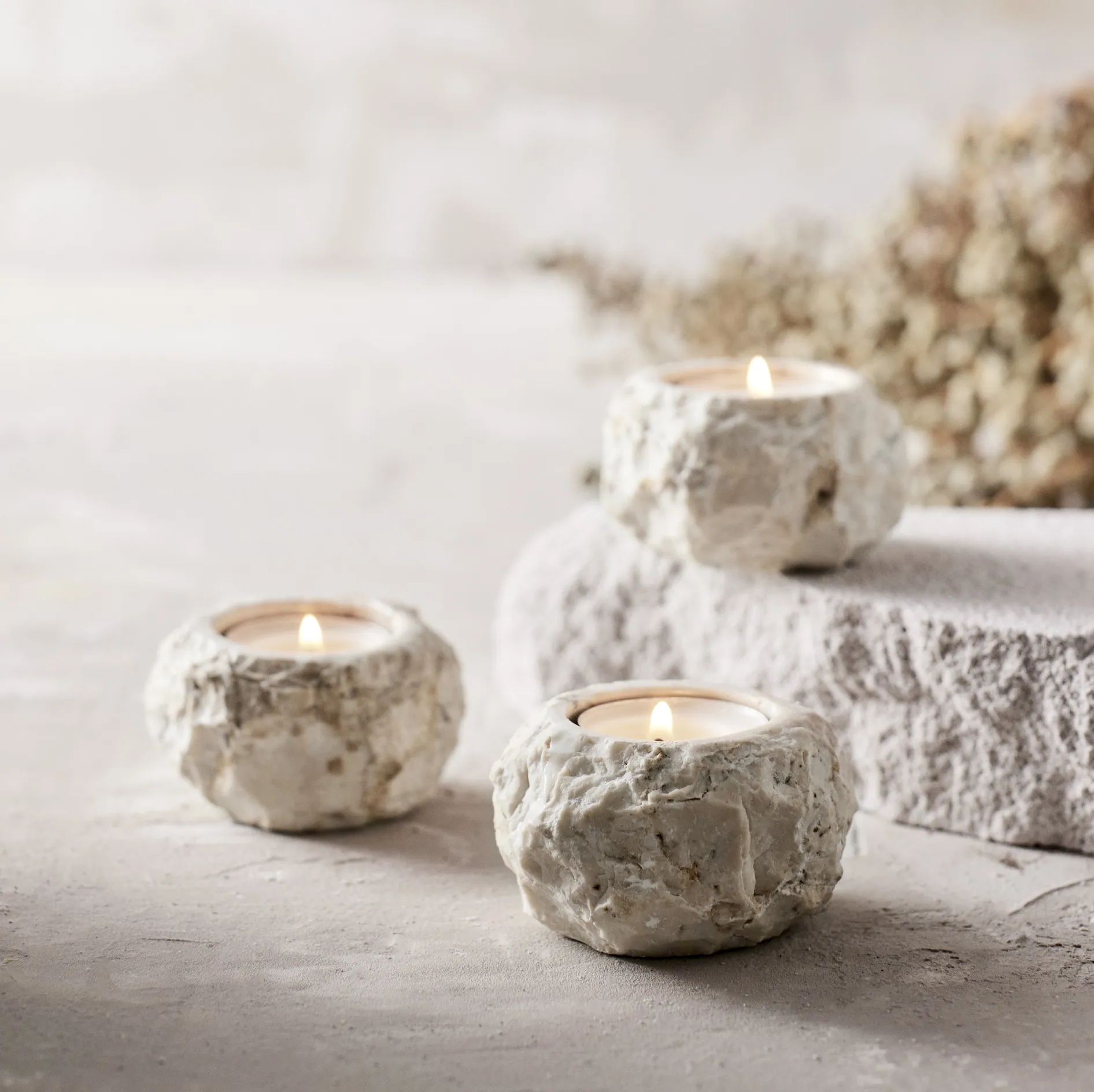 świecznik na tealighty Batu Muubs Naturalhomedecor