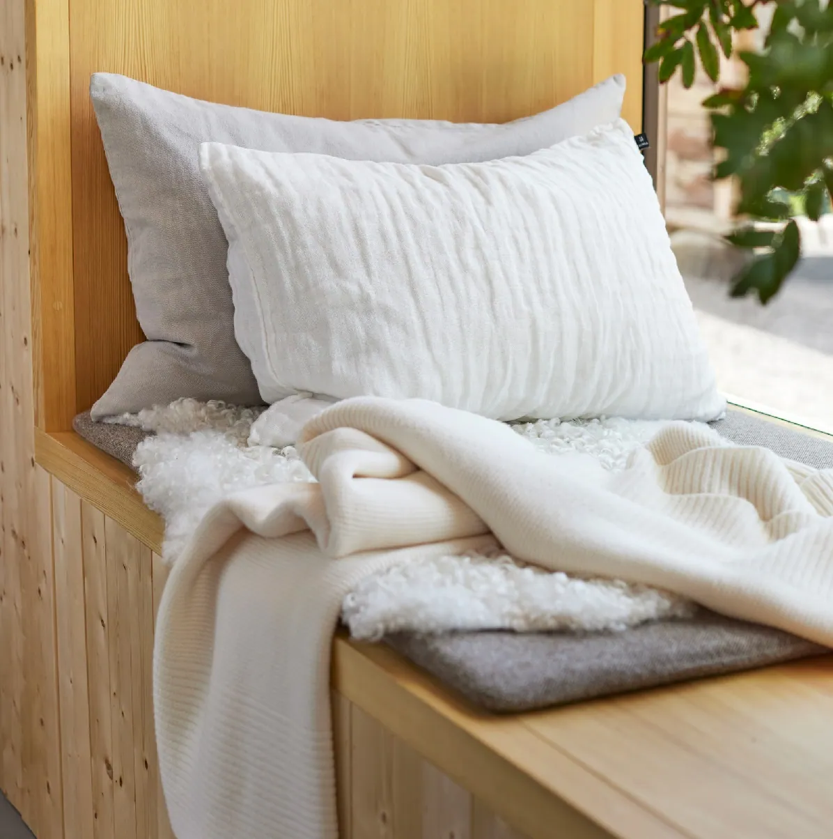 Poszewka na poduszkę lniana niebieska Hannelin Himla Natural Home Decor