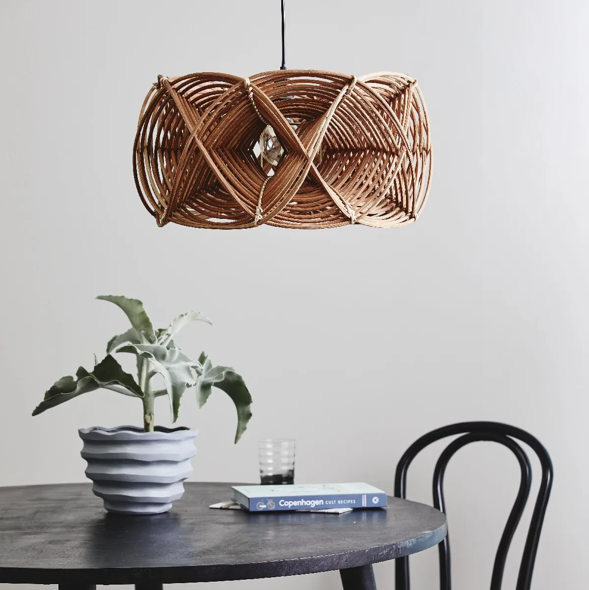 Abażur do lampy wiszącej rattanowy Metis Nordal Natural Home Decor