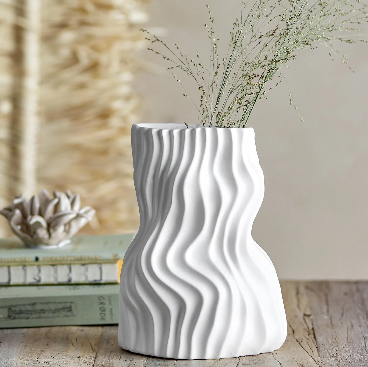 Wazon ceramiczny biały Sahal Bloomingville, sklep internetowy Natural Home Decor