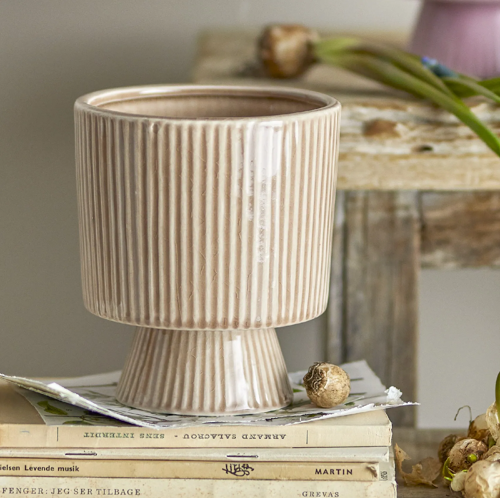doniczka na nodze, sklep natural home decor